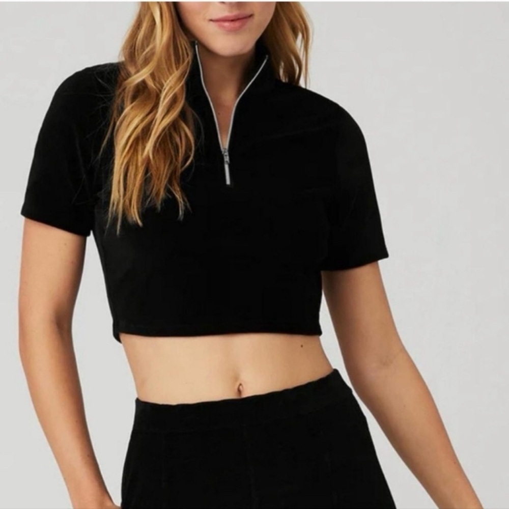 ALO Black Zip Micro Corduroy Winter Break  Short Sleeve Crop Top XSMALL
